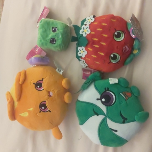Lot of Shopkins plushies. Orange, mint,cube, and strawberry. - Picture 1 of 2